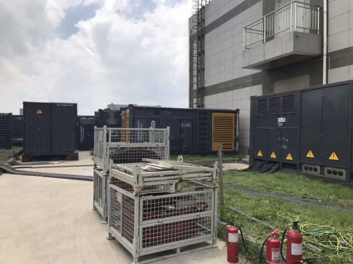 东光除了定期检查，还有哪些方法可以及时发现接触式转速表探头的磨损？